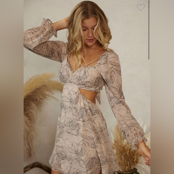 Chic Floral Cutout Dress - Picture 1 of 6